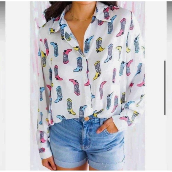 Nylon Apparel Tops - Nylon Apparel Womens Button Down Long Sleeve Sz. S Oversized Western Cowboy Boot